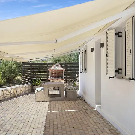 Casa Della Nonna أرغوستولي